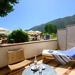 Elisso Hotel 4*