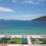 Elisso Hotel