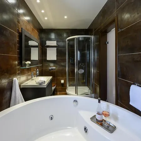 Elisso Отель 4*