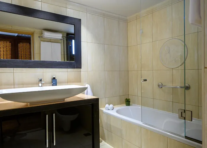 Ξενοδοχείο Elisso 4*